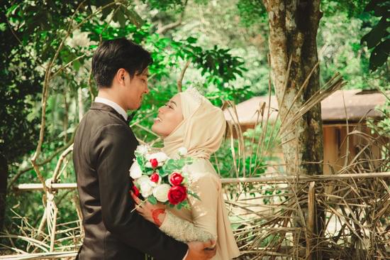 Step-by-step guide on how to get money for wedding through crowdfunding and budgeting