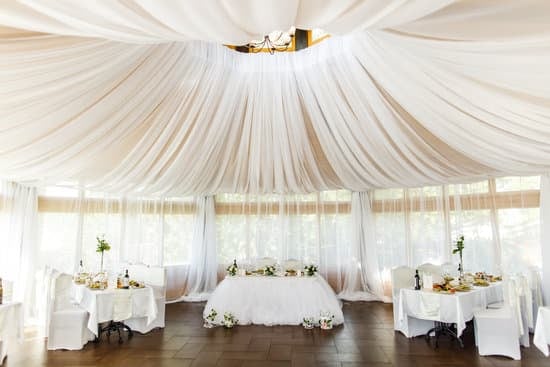 When Do Wedding Invites Get Sent Out 1 Find out when do wedding invites get sent out, based on your wedding date