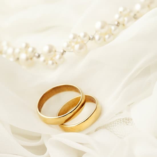 What to Do on 50Th Wedding Anniversary 9 50th Wedding Anniversary Celebration: Ideas and Tips for What to Do