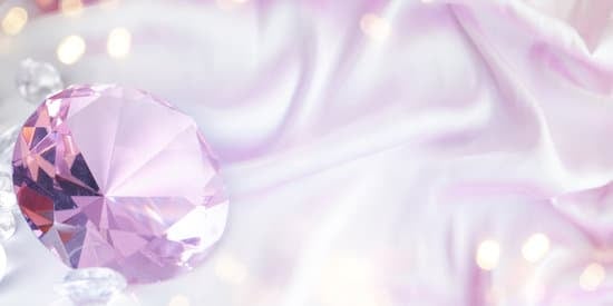 Can You Wear Emerald Green to a Spring Wedding 19 Elegant emerald green dress perfect for a spring wedding ensemble