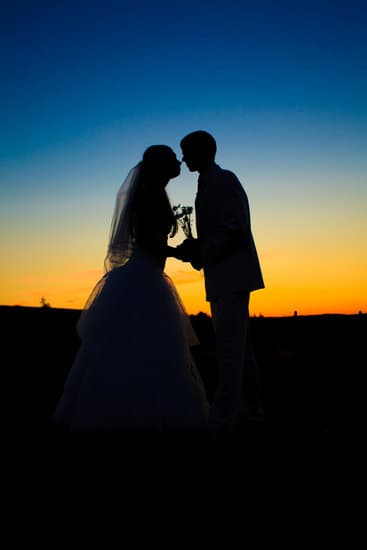 Does Lowes Have a Wedding Registry 1 Lowes offers a wedding registry for couples