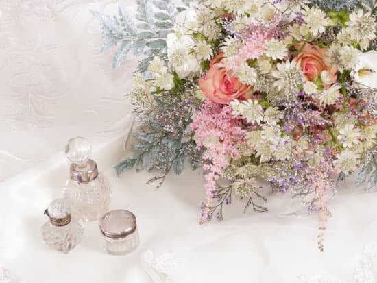 How Much Is Wedding Cake in Nigeria: Affordable options and price range for wedding cakes