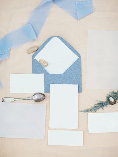 Who Can Officiate a Wedding in Arizona 1 Authorized persons include judges, clergy, and authorized government officials. - WHO CAN OFFICIATE A WEDDING IN ARIZONA