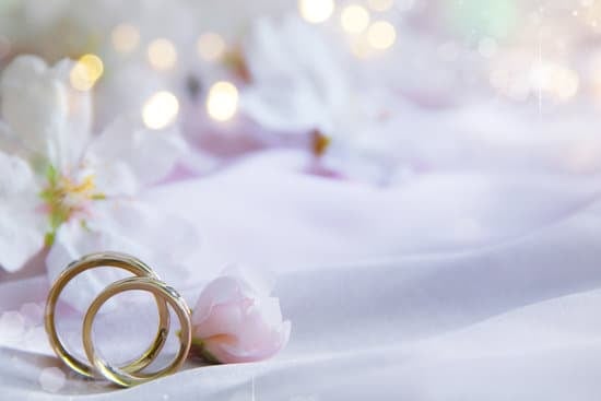 What Roles Are There in a Wedding: Roles of bride, groom, maid of honor, and best man