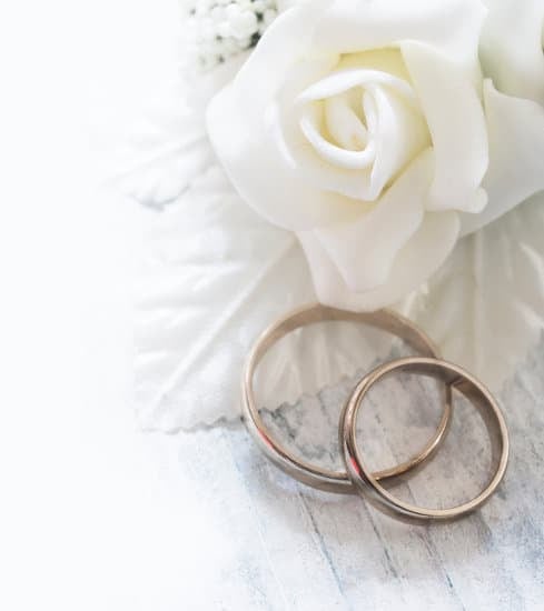 Stylish and appropriate: Can you wear a leather dress to a wedding Consider the overall theme and venue