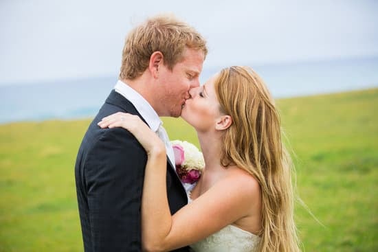 How Long for Wedding Photos 3 How Long for Wedding Photos: Plan on 4-8 weeks for wedding photo editing and delivery