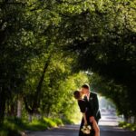 How Many Carats Is Lisa Vanderpump'S Wedding Ring Lisa Vanderpump's wedding ring boasts an impressive 20 carats, a symbol of timeless elegance