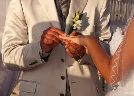 How Much Time for Wedding Pictures 1 Capturing the perfect wedding moments: HOW MUCH TIME FOR WEDDING PICTURES