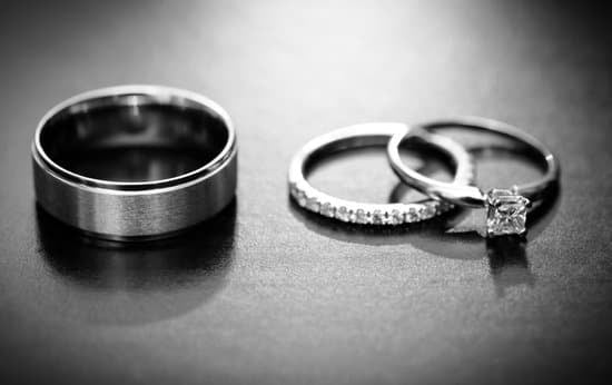 How Much Does a Destination Wedding in Thailand Cost 1 Estimating the cost of a destination wedding in Thailand: How much does a destination wedding in Thailand cost