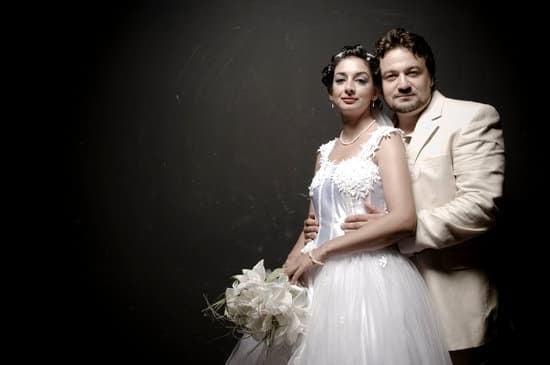 How Do Open Bars at Weddings Work 11 How do open bars at weddings work: tips for seamless service and guest satisfaction