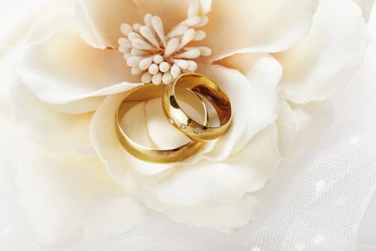 How to Choose Flowers for a Wedding 1 Wedding flower selection tips: How to choose flowers for a wedding