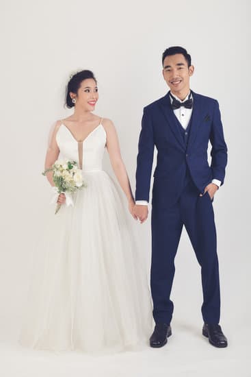 How Much Should You Pay a Pastor for a Wedding 1 How much should you pay a pastor for a wedding: budget-friendly pastor compensation guide