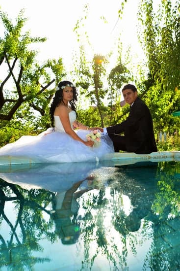 How long for wedding thank yous: timeline tips for showing gratitude after your big day