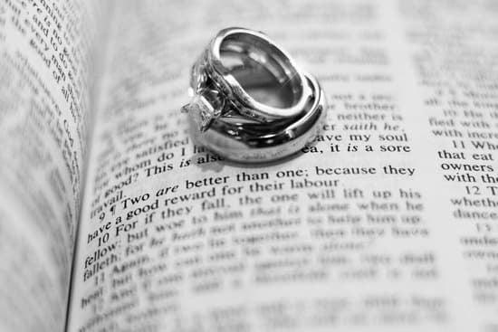 How to Write Your Story for Wedding Website 1 Crafting Your Personal Love Narrative