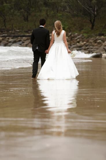 Step-by-Step Guide on How to Cancel a Wedding Invitation