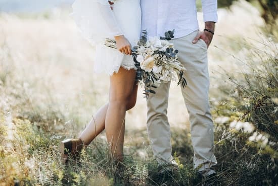 Who Traditionally Pays for Weddings 1 Family, bride's parents, or groom's parents cover wedding expenses