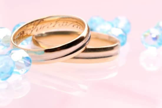 How Much Is Enough for a Wedding Gift 1 Consider the couples' preferences and your budget