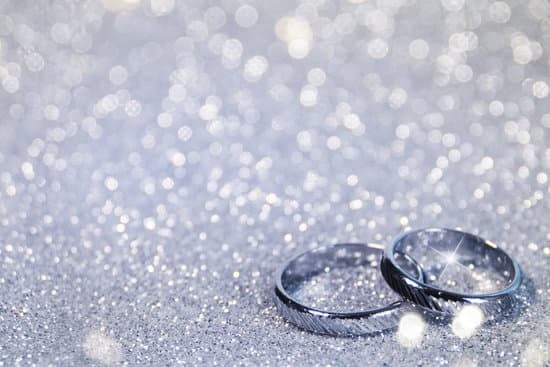 How much does a wedding designer make Earnings of a wedding designer vary based on experience and location