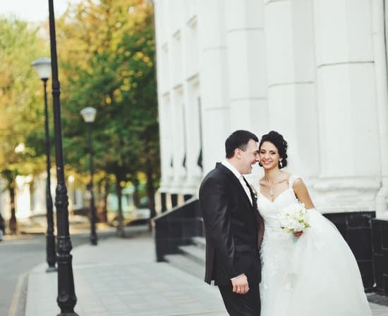 Consider pros and cons of inviting your boss to your wedding