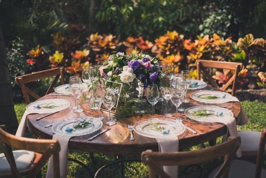 How Many Bottles of Alcohol for Wedding 1 plan for 1 bottle per guest