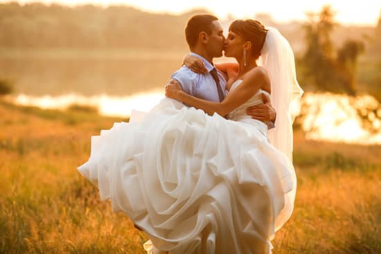 Step-by-step guide on how to start your own wedding venue - Essential Tips