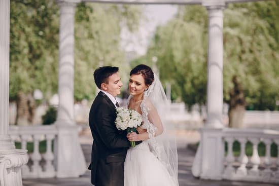 How Does A Courthouse Wedding Work Marriage Spirit how-does-a-courthouse-wedding-work-marriage-spirit