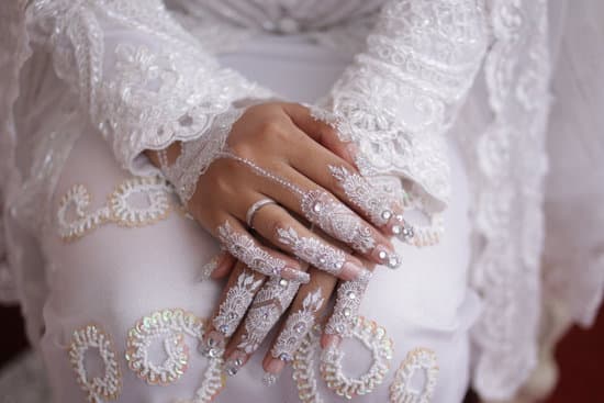 Deciding Who Buys the Wedding Bands, Man or Woman