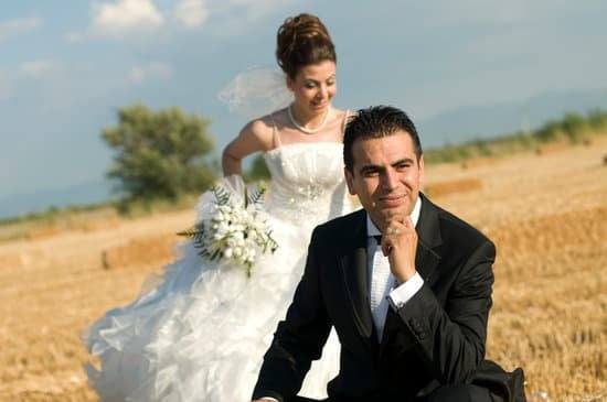 Can I Return a Wedding Dress to David'S Bridal 1 Simple Return Policy for David's Bridal Wedding Dresses