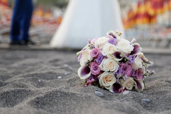 How to Cut a 4 Tier Wedding Cake 1 Step-by-step Guide for Perfect Cake Slicing