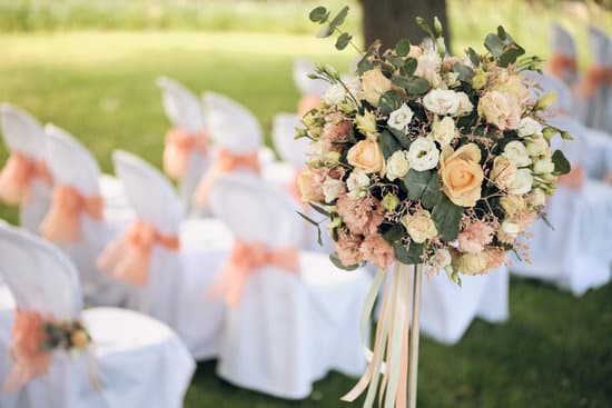 Outfit Ideas for a Canadian Wedding