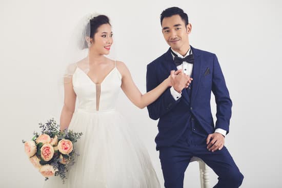 What to Do if It Rains on Your Wedding Day 1 Embrace the romantic atmosphere and take stunning indoor photos