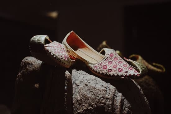 Consider a classic, elegant black dress for a flattering, sophisticated look