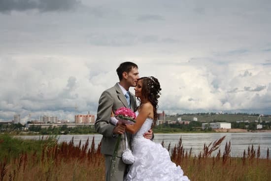 Do I Need to Be Ordained to Perform a Wedding 13 Do you need to be ordained to perform a wedding Learn more about wedding officiant requirements