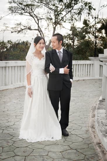 A Royal Wedding 1 a fairy-tale romance captured in exquisite detail