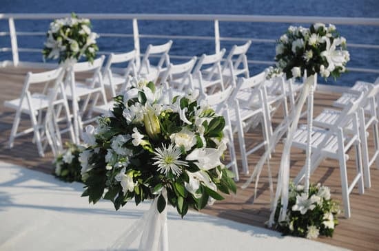 Capturing memories in stunning Santa Barbara scenery. Choose Santa Barbara Wedding Photographer for your special day