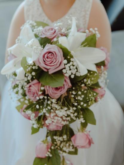 What to Put on Wedding Programs 17 Ceremony Details, Order of Events, and Couple's Love Story