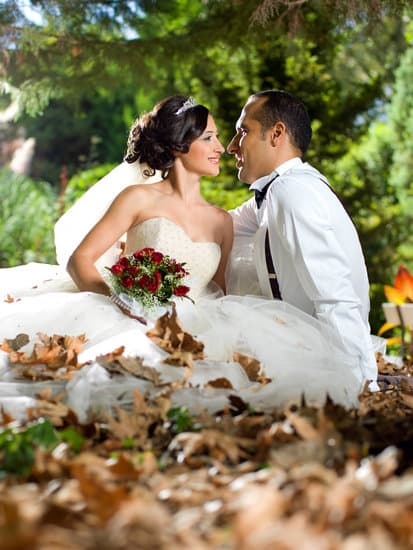 Dazzling white ensemble perfect for a romantic beach wedding setting